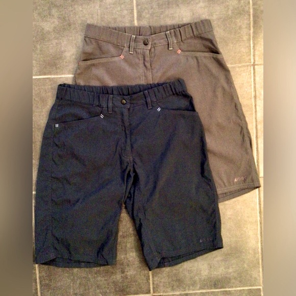 MEC Mountain Equipment Coop 2 Outdoor Bermuda Grey Navy Shorts - US 8 Fits US 4 - Picture 1 of 9